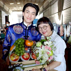 ขอขอบคุณสำหรับของขวัญจากทุกคนมาก ๆ นะคะ ขอให้ความสุข มีรอยยิ้มกลับไปหาทุกคนเช่นกันค้า 