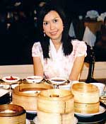 สีสันวันสบาย ออกอากาศวันอังคารที่ 20 เมษายน 2547 - เรื่องยาก .. ของยุ้ย