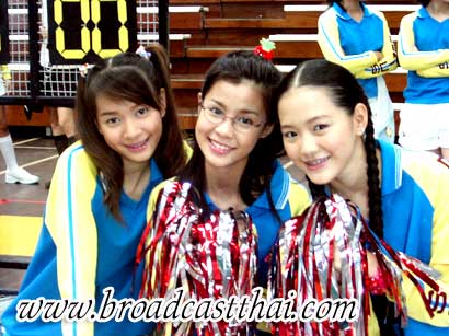 "น้องใหม่ร้ายบริสุทธิ์" วันอาทิตย์ที่ 23 พฤษภาคม 2547  - ทีเด็ด อ.จารุ