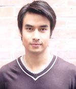 ปาปารัสชี่ 2 - น้องใหม่ร้ายบริสุทธิ์ วันอาทิตย์ที่ 22 พฤษภาคม 2548