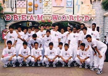 The Winner พานักเตะไปพักผ่อนที่ดรีมเวิลด์