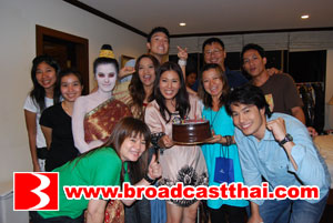 แฮปปี้เบิร์ทเดย์ สาวน้ำผึ้ง