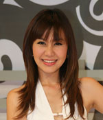 "เจ๊คิ้ม"VS "นาเดีย"