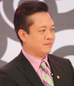 "อ้น-ศรีพรรณ  ชื่นชมบูรณ์" กับ "ตั๊ก-บริบูรณ์ จันทร์เรือง"