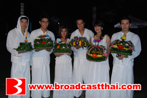 จับคู่สวีท "แอน-อั้ม" "จ๊ะจ๋า-อาร์ต" ลอยกระทงหวาน