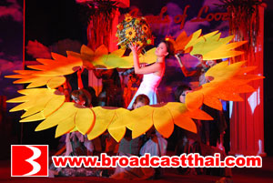 "เจนี่" ดี้ด้างัดสเต็ปสมัยเด็ก โชว์จินตลีลา "นางอัปสรไคลที" หญิงสาวผู้ยึดมั่นในรัก