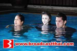 "บอย-อ้น-หมอก้อง" สยองเจอผี "น้ำฝน" ตามเอาชีวิต