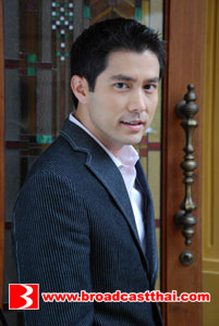 "มาร์ท" รับได้ "เพลิงสีรุ้ง" ทำคนด่า "ไอ้โง่"