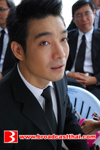 ดัดขนตา