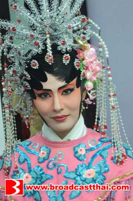 น้ำผึ้ง-ณัฐริกา ทุ่มสุดตัวแต่งงิ้วชุดใหญ่โชว์ลีลาร่ายรำ