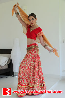 "ซาร่า" สวมบทนางระบำ  เต้นโชว์หน้าท้อง ยั่วน้ำลายมาเฟียค้ามนุษย์!!!