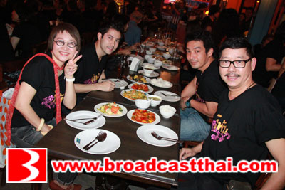 ฉลองปิดกล้อง..หายเหนื่อย