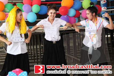 "เจนี่" นำทีม "อ้น-โบวี่" แอ๊บแบ๊ว!!! แต่งชุดนักศึกษา