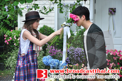 "เอสเธอร์" แค้นโดน "มาริโอ้" ปฏิเสธรัก เล่นบทโหดนอกจอถึงขั้นเลือดอาบ