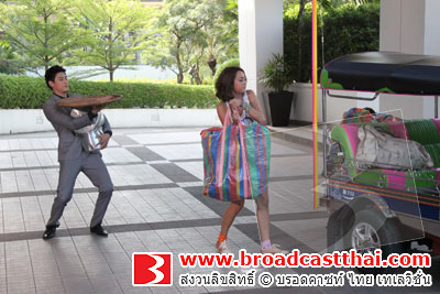 "ดาวเคียงเดือน" เปิดเรื่องสุดฮา!!! 