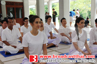 ปลอมตัวไปปฏิบัติธรรม