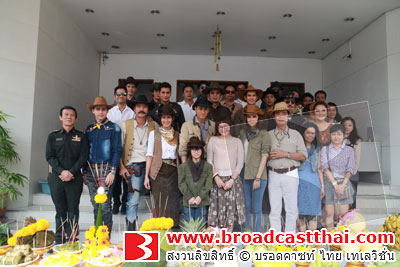 "หน่อง-อรุโณชา" ถือฤกษ์ดีบวงสรวงละคร "กระตุกหนวดเสือ" จับพระนาง 2 คู่ "ป๊อป-ซาร่า-น๊อต-เบนซ์" ลงละครแอ็คชั่น คอมเมดี้