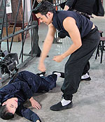 "ไต้ฝุ่น" เลวได้โล่ ชก "ธัญญ่า" สลบคามือ