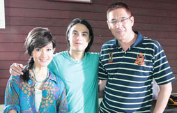 สุขสันต์วันพ่อจากแม่