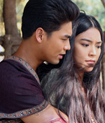 "เพชร" รุกหนัก ปล้ำ "ปราง" แบบไม่ให้ตั้งตัว 