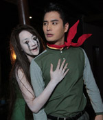 "ปั้นจั่น" ช็อค!! เจอ "น้ำตาล" แต่งผีโผล่กลางกอง "สะใภ้จ้าว" วิ่งหนีสติกระเจิง