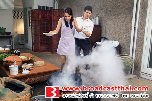 "โป๊ป-น้ำตาล" โชว์หวานกลางห้องครัว