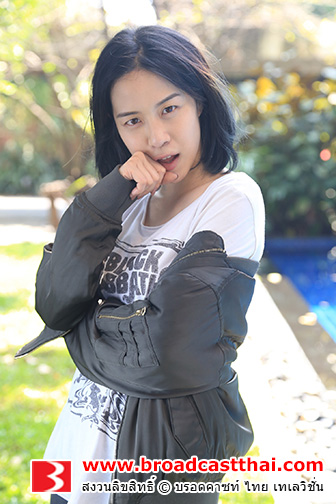 พลอย หอวัง สุดตื่นเต้น ชิมลางผลงานละครแบบเต็มตัว ลงซีรีย์ "The Cupids บริษัทรักอุตลุด ตอนกามเทพออนไลน์" 