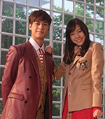 "ออกัส" จู่โจมขโมยจูบ!! "เมโกะ" กลางกองถ่าย ในซีรีส์ "เรื่อง ลับ หลัง"