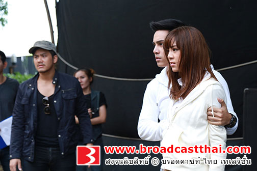 ฉะเดือด!! "ซูริ-เมโกะ" เปิดฉากตบกลางกองถ่าย