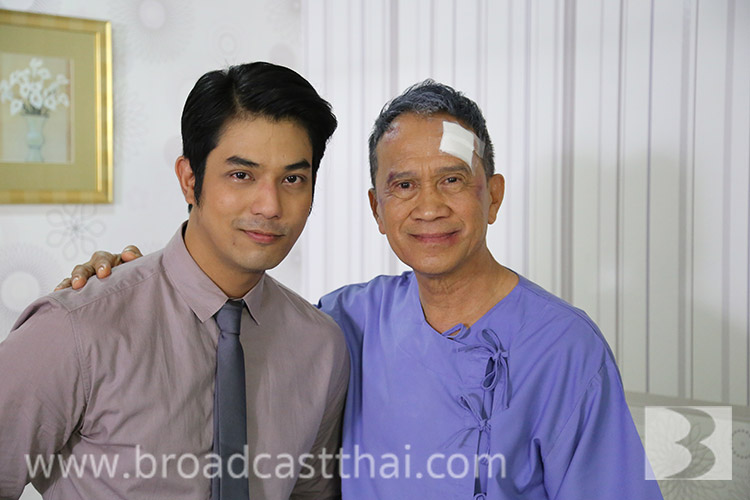 แท็คทีม "อาต้อย-ต๊อบ" สวมบทบาท พ่อลูกชุดกราวน์ ถ่ายทอดความ ความสัมพันธ์ที่ไม่ลงรอย