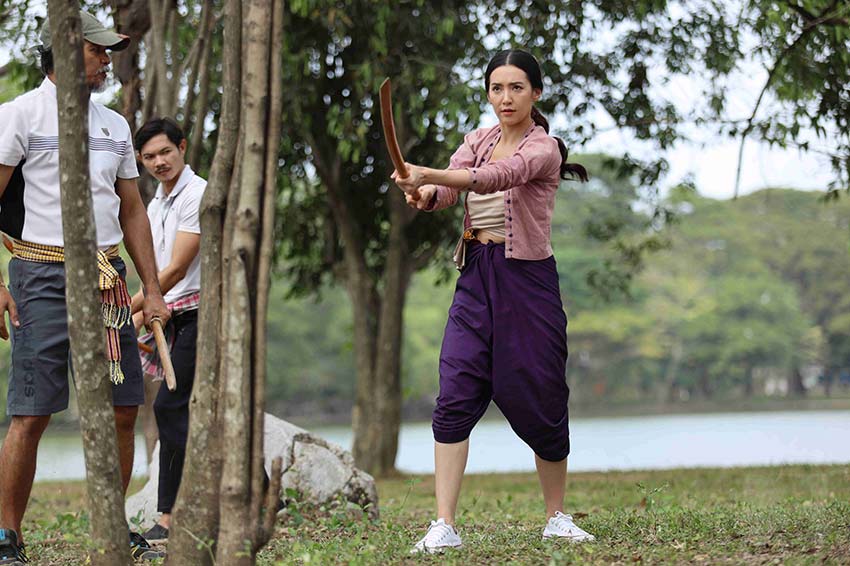 "โป๊ป" สอนดาบ "เบลล่า" ตัวต่อตัว ฟินต่อฟิน ตะมุตะมิเกิ้น 