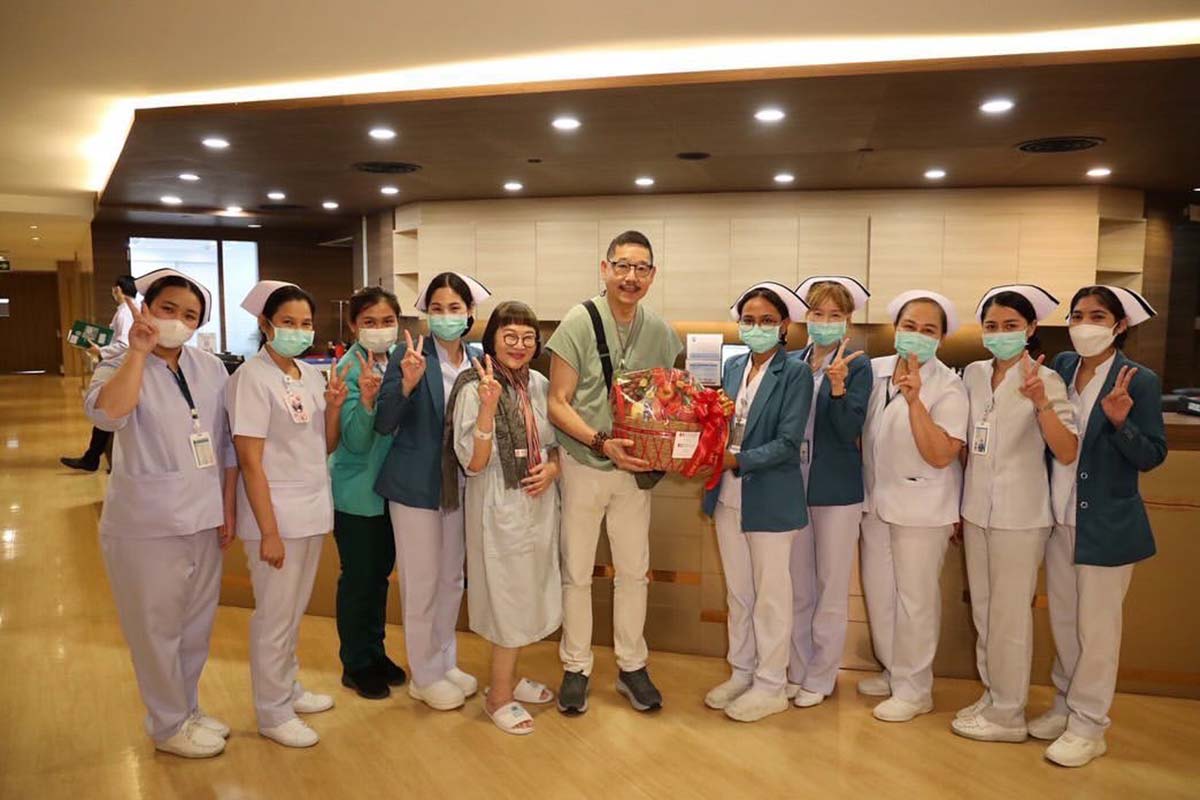 พี่หน่อง พี่ไก่ ขอขอบพระคุณคณะแพทย�