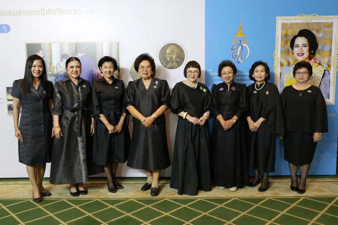 สมเด็จพระนางเจ้าฯ พระบรมราชินี เสด็จฯ ทรงเปิดโครงการ "สสธวท...สตรีทรงพลัง" ในวาระครบรอบ 50 ปี สหพันธ์สมาคมสตรีนักธุรกิจฯ