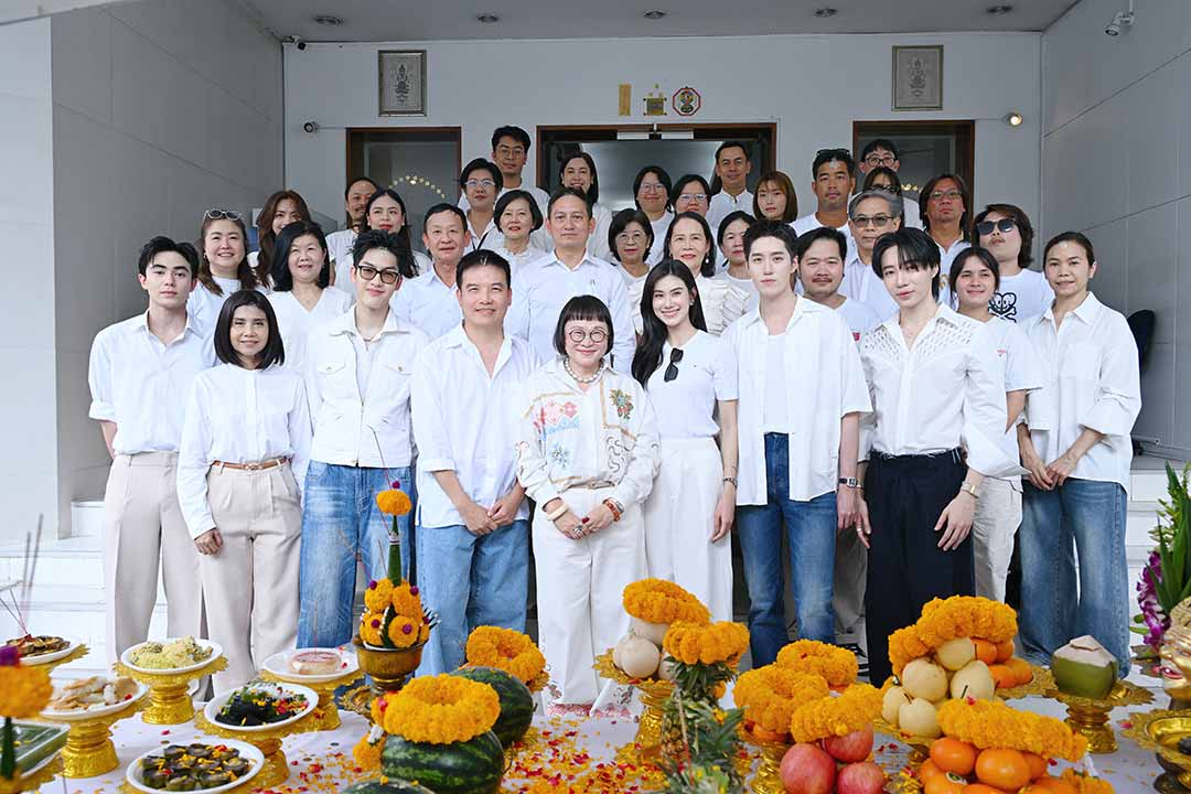 กระทรวงพลังงาน กฟผ. จับมือ พี่หน่อง อรุโณชา บวงสรวง เปิดกล้องภาพยนตร์ "Her in Frame เธอในภาพนั้น" ถ่ายทอดความรักเหนือกาลเวลา