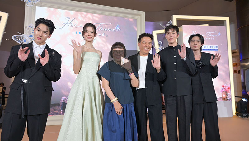 ประมวลภาพบรรยากาศสุดอบอุ่น ในงาน #HerinFramePremiereNight
