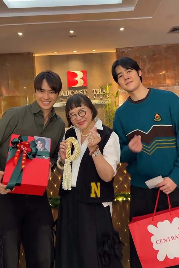 #tee_jaruji #firstparada
#nong_arunosha