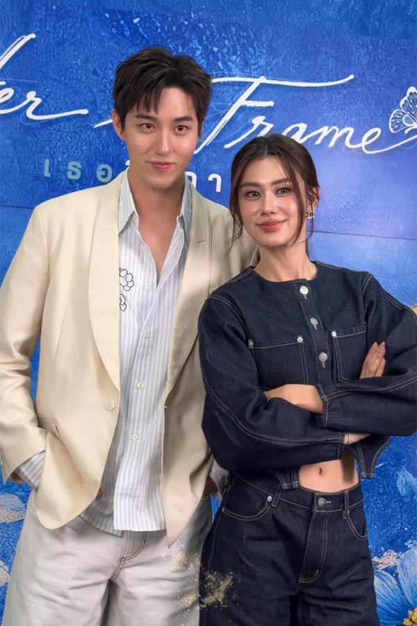 โปรโมทกันต่อครับ..🤗
Her in Frame เธอในภาพ�