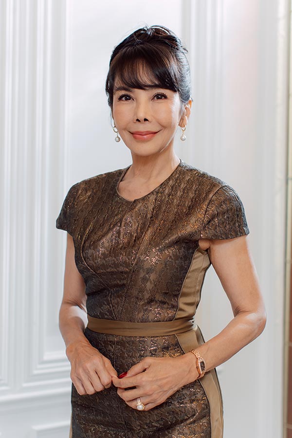มยุรา เศวตศิลา - อำพัน ทีนาระ