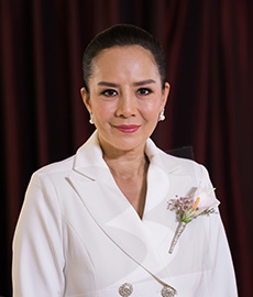 เพ็ญพักตร์  ศิริกุล