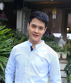 สมิทธิ  ลิขิตมาศกุล