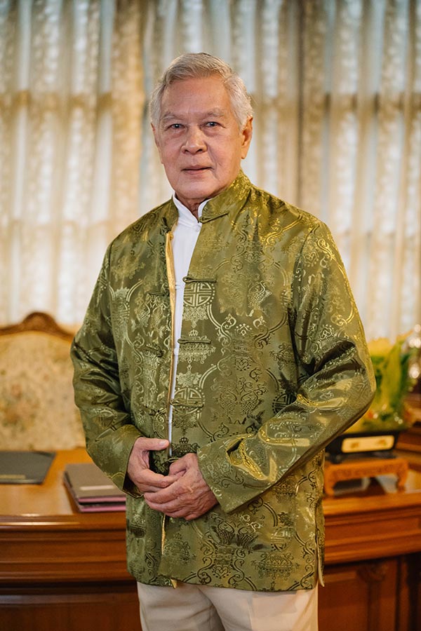 นิรุตติ์ ศิริจรรยา